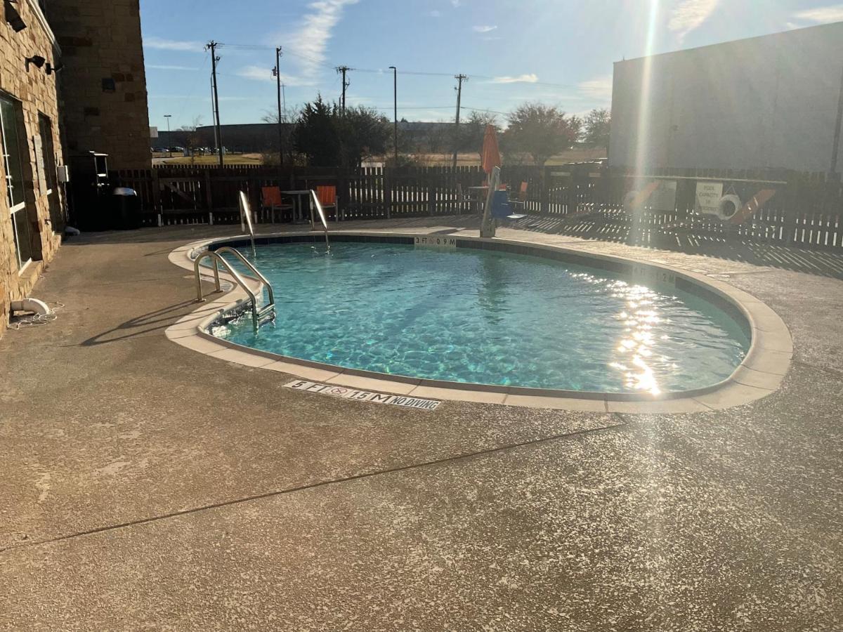 Holiday Inn Express & Suites - Wylie West By Ihg Exterior photo